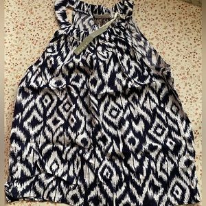 NWT Navy and Cream ikat linen blend blouse tank